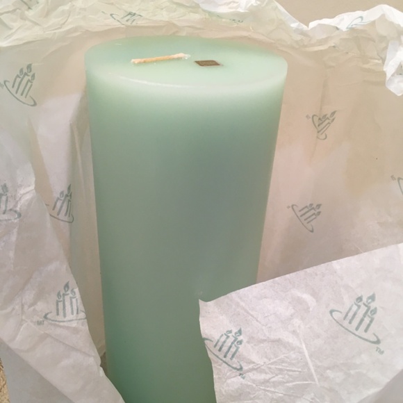 PartyLite Pillar Candle Honeydew 3” x 7” - Picture 6 of 10